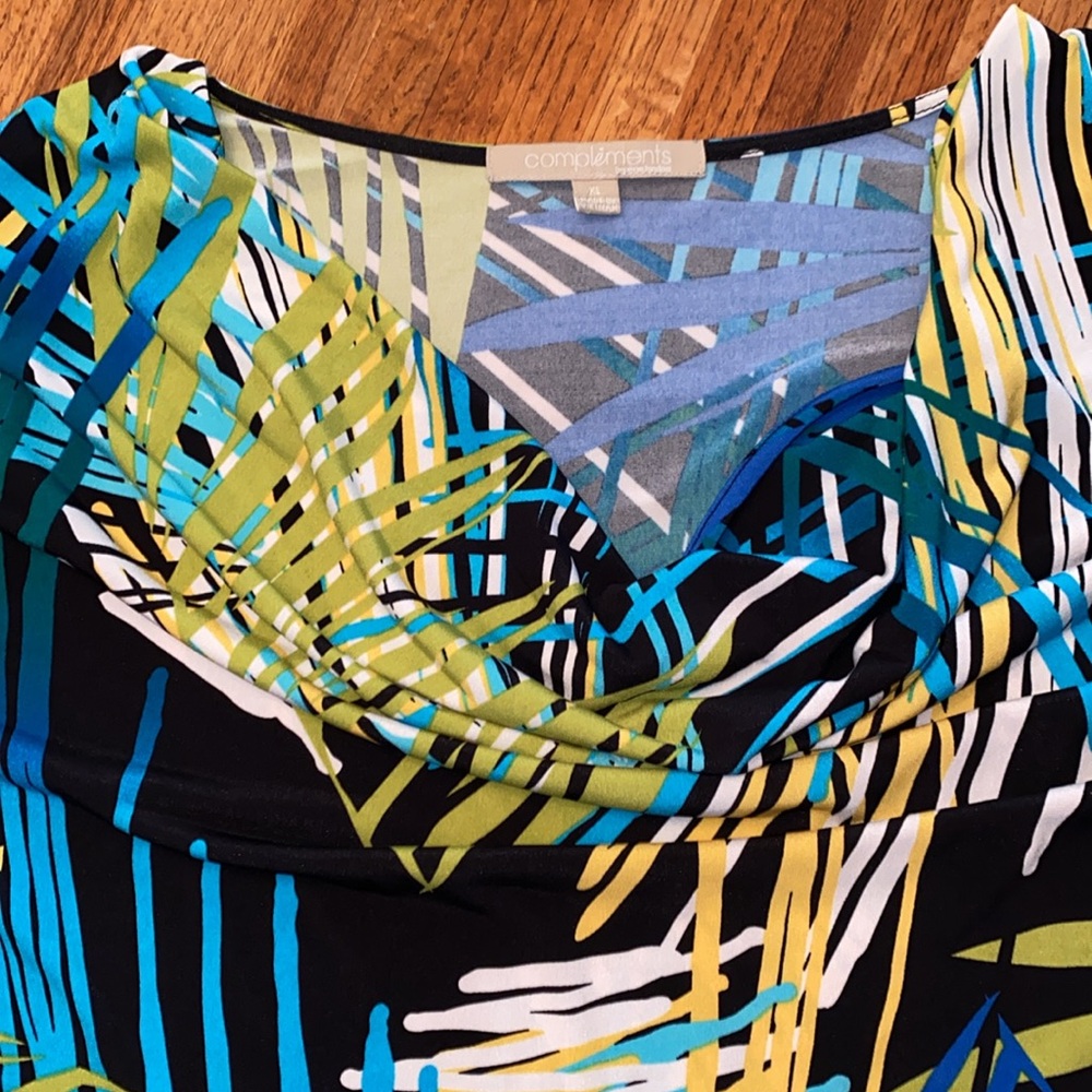 Complements extra large, short sleeve blouse, drape neck